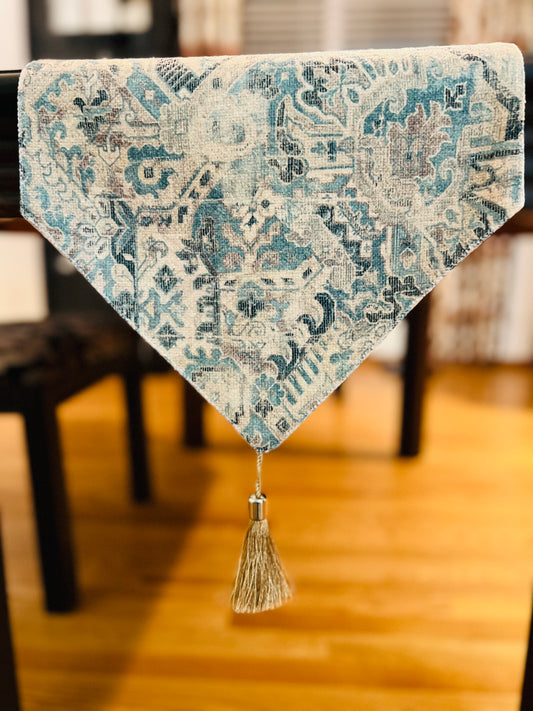 Double-Layered Cotton Table Runner with Tassels