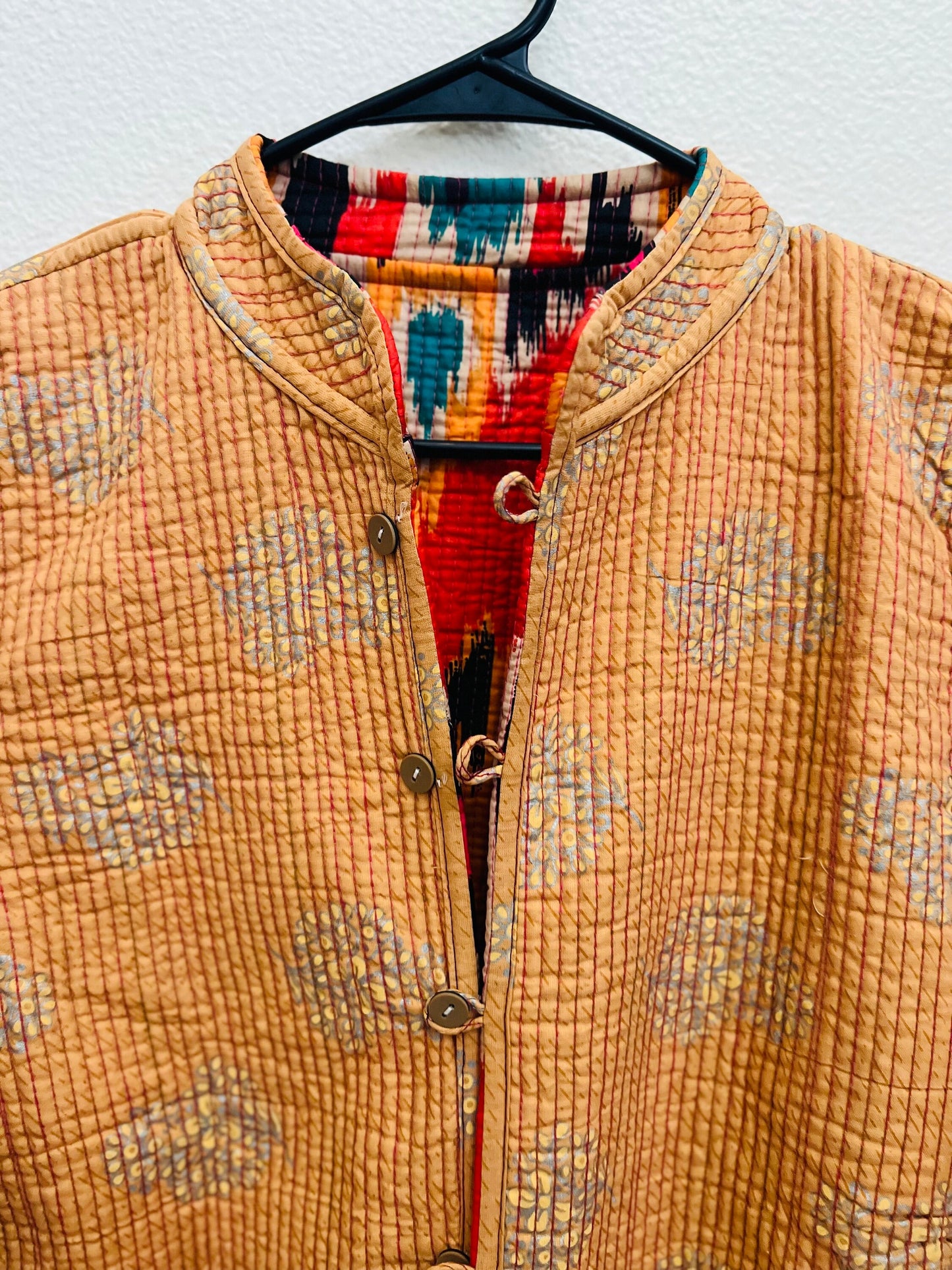 Reversible Bohemian Quilted Kantha Jacket – Red Tie & Dye
