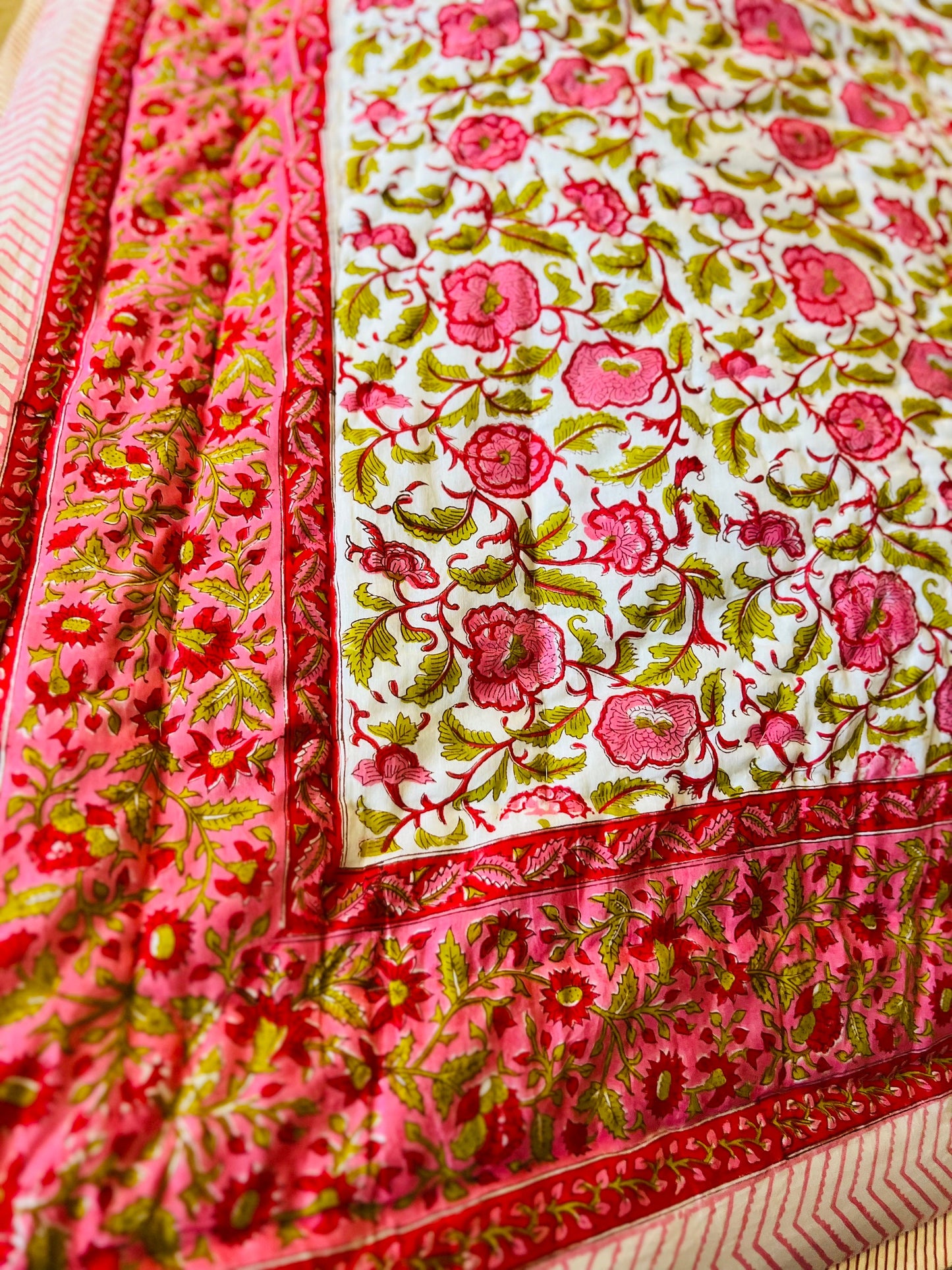 Reversible Block Print Floral Cotton Quilted Blanket – Queen Size
